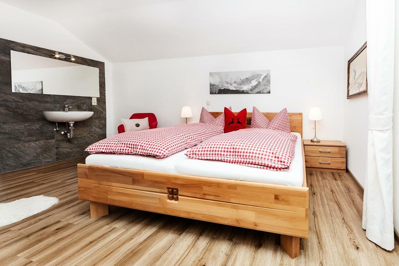 Ferienhaus Alpspitzecho Garmisch-Partenkirchen Exteriör bild